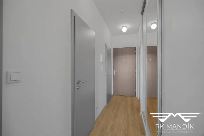 Pronájem bytu 1+kk, Chýně, Premonstrátů, 36 m2