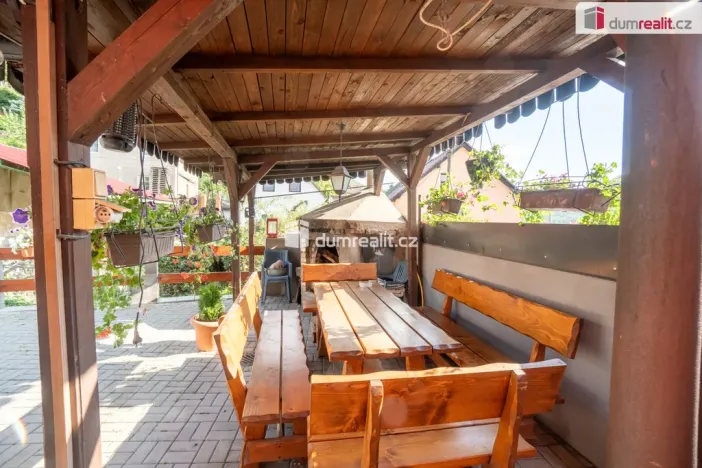 Prodej rodinného domu, Ústí nad Labem - Brná, V Průčelí, 303 m2