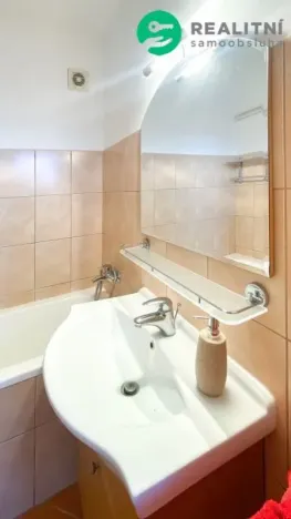 Pronájem bytu 2+1, Uherské Hradiště, Louky, 57 m2