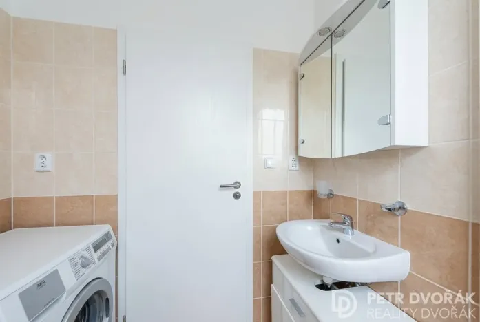 Prodej bytu 1+kk, Praha - Košíře, Musílkova, 30 m2