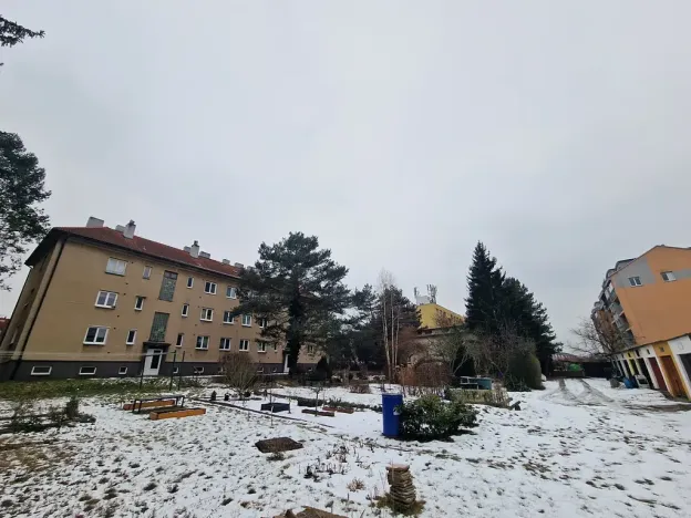 Prodej podílu bytu 3+1, Hostivice, Školská, 61 m2