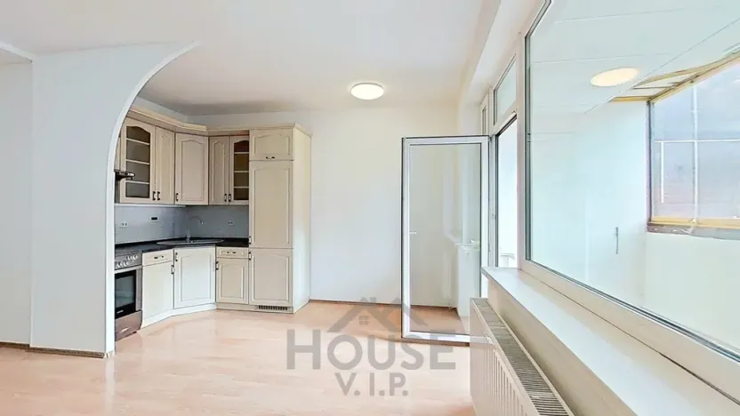 Prodej bytu 1+kk, Praha - Vysočany, Poděbradská, 34 m2