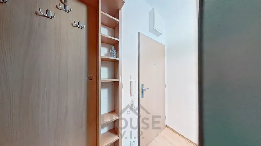 Prodej bytu 1+kk, Praha - Vysočany, Poděbradská, 34 m2