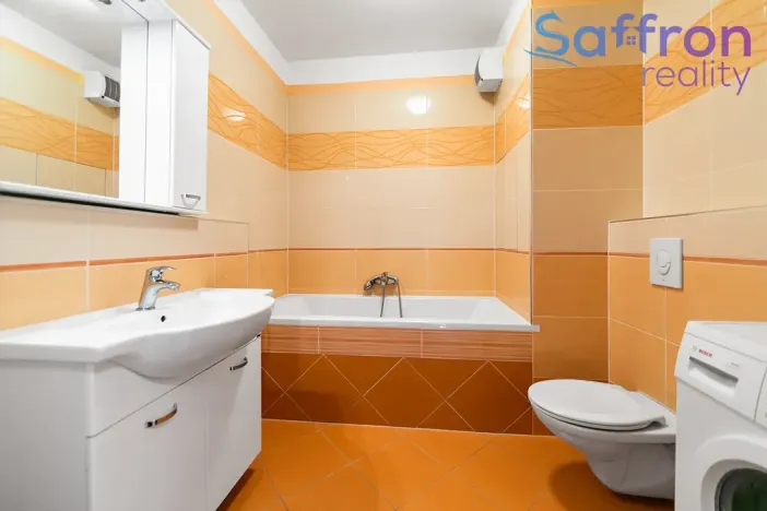 Pronájem bytu 2+kk, Plzeň, Znojemská, 52 m2