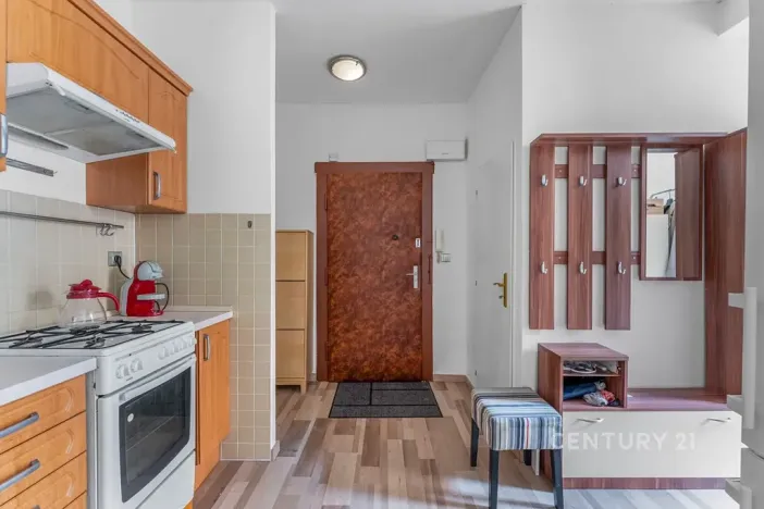 Pronájem bytu 2+kk, Praha - Libeň, Bednářská, 52 m2