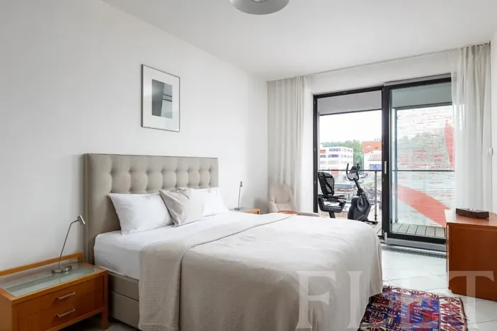 Pronájem bytu 2+kk, Praha - Holešovice, V přístavu, 70 m2