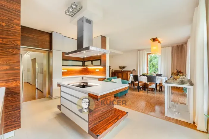 Prodej zemědělské usedlosti, Lichnov, 672 m2