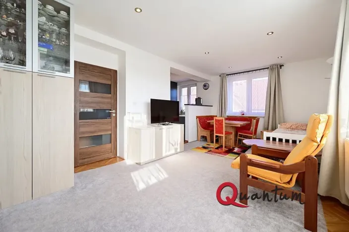 Prodej bytu 3+1, Nymburk, Husova, 76 m2