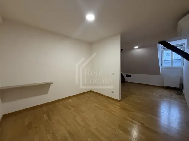 Pronájem bytu 2+kk, Praha - Karlín, Sokolovská, 89 m2