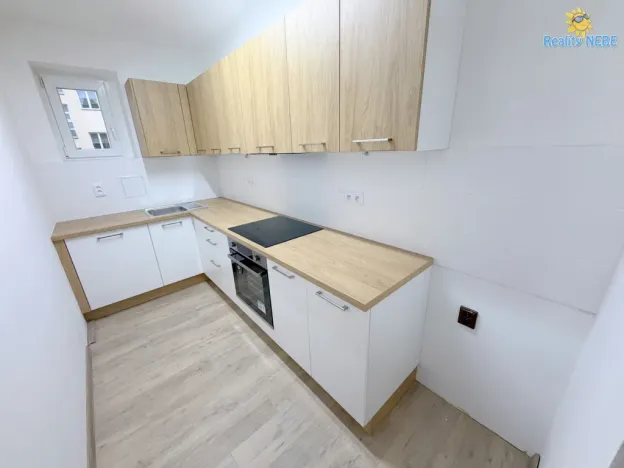 Pronájem bytu 3+1, Praha - Břevnov, Junácká, 77 m2