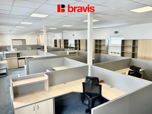 Pronájem kanceláře, Brno - Slatina, Hviezdoslavova, 257 m2