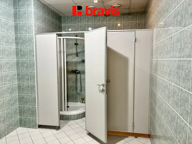 Pronájem kanceláře, Brno - Slatina, Hviezdoslavova, 257 m2