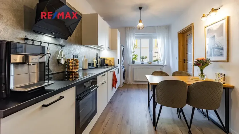 Prodej bytu 2+1, Benešov nad Ploučnicí, Sokolský vrch, 57 m2