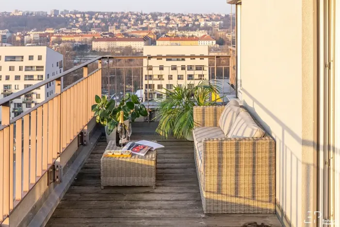 Pronájem bytu 4+kk, Praha - Vysočany, Pod Harfou, 82 m2