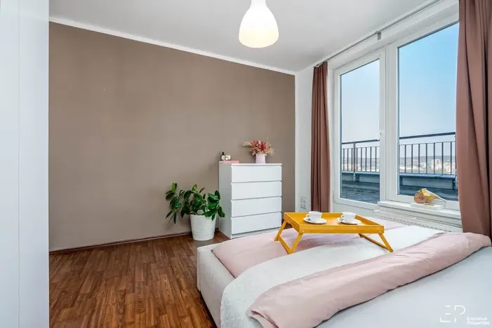 Pronájem bytu 4+kk, Praha - Vysočany, Pod Harfou, 82 m2