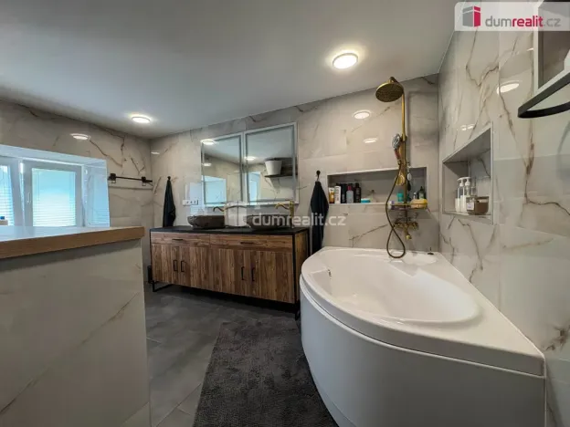 Prodej rodinného domu, Onomyšl - Miletín, 407 m2