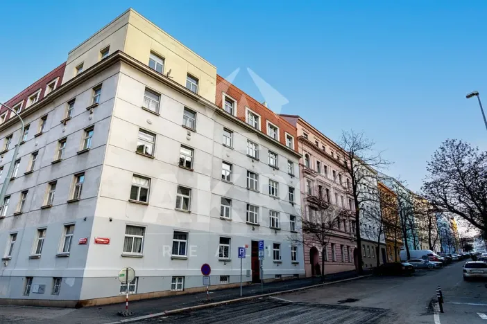 Prodej bytu 2+kk, Praha - Vinohrady, Velehradská, 47 m2