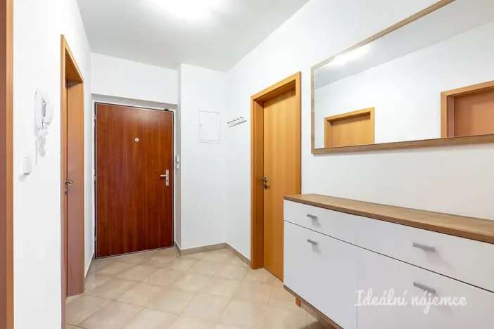 Pronájem bytu 2+kk, Praha - Prosek, Libočanská, 57 m2