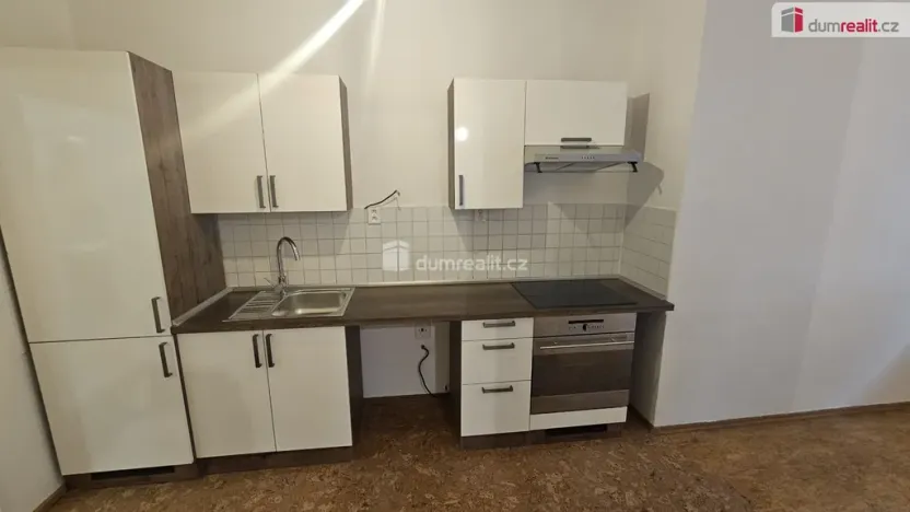 Pronájem bytu 3+kk, Praha - Libeň, Pivovarnická, 60 m2