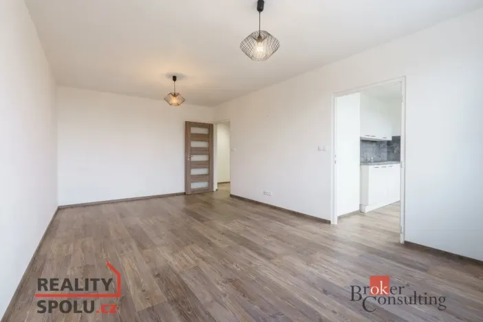 Pronájem bytu 2+1, Karlovy Vary - Drahovice, Maďarská, 61 m2