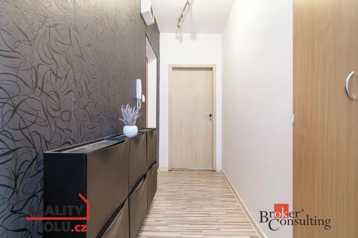 Pronájem bytu 2+kk, Ostrava - Moravská Ostrava, Živičná, 51 m2