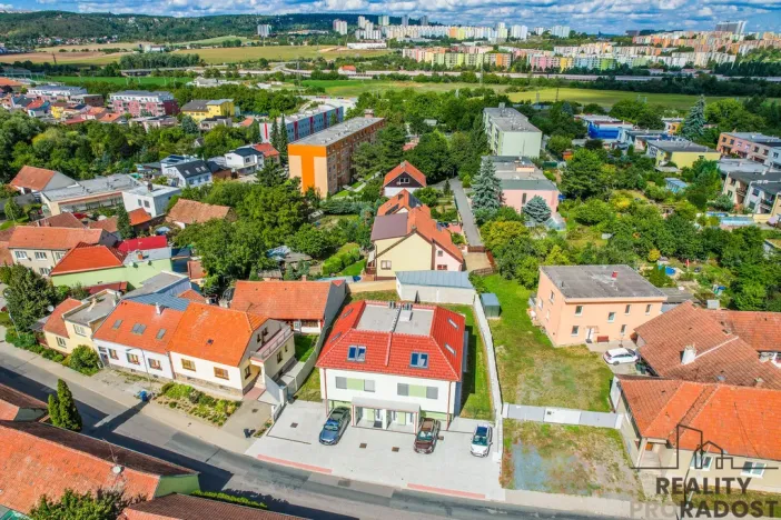 Prodej bytu 4+kk, Ostopovice, B. Němcové, 170 m2
