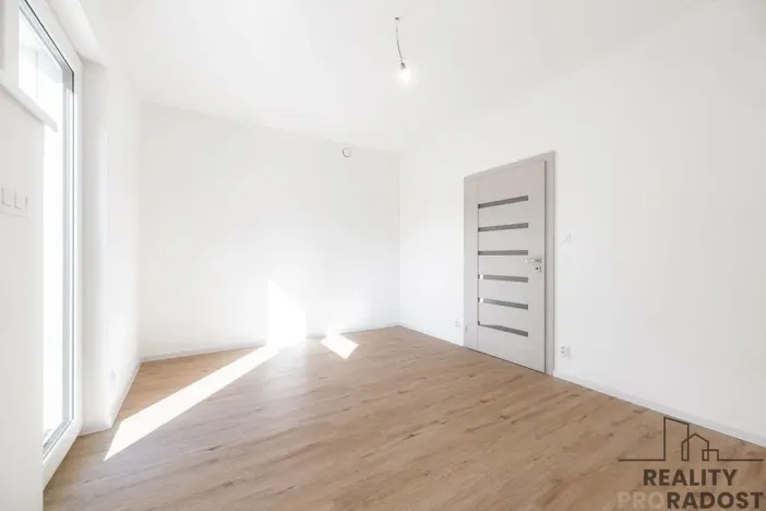 Prodej bytu 4+kk, Ostopovice, B. Němcové, 90 m2