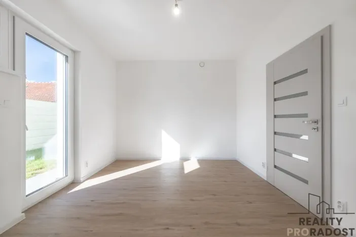 Prodej bytu 4+kk, Ostopovice, B. Němcové, 90 m2