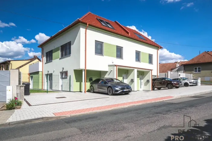 Prodej bytu 4+kk, Ostopovice, B. Němcové, 90 m2