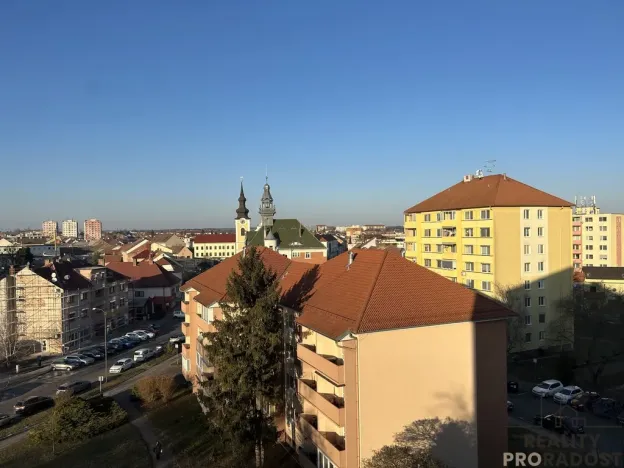 Pronájem bytu 2+1, Hodonín, nám. Osvobození, 55 m2