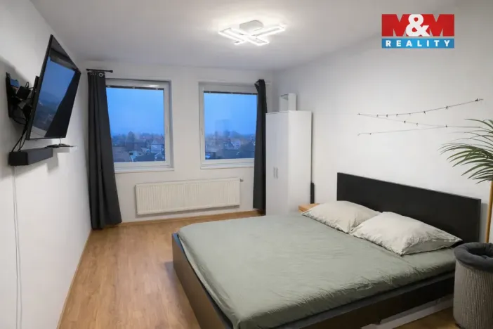 Prodej bytu 3+kk, Pečky, V Kaštánkách, 71 m2