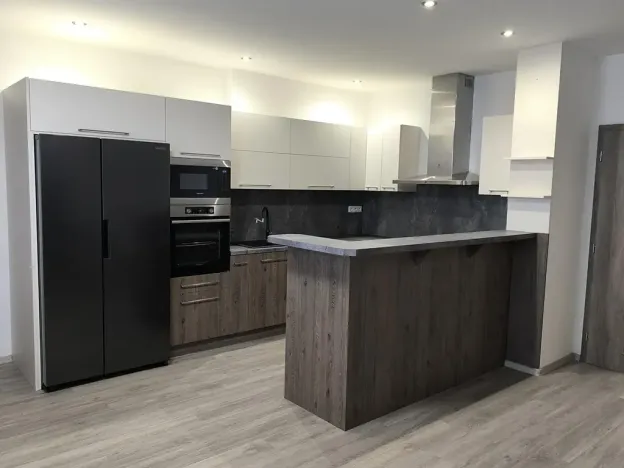 Pronájem bytu 3+kk, Hradec Králové, Vocelova, 93 m2