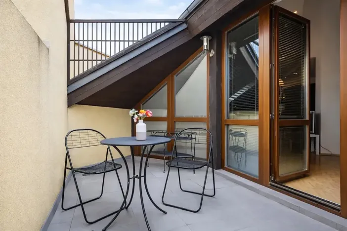 Pronájem bytu 6+kk a větší, Praha - Holešovice, Strojnická, 168 m2