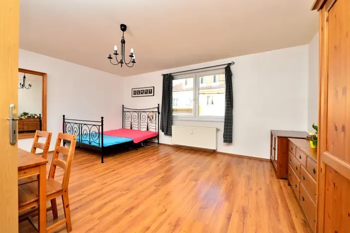 Pronájem bytu 1+kk, Praha - Libeň, Braunerova, 35 m2