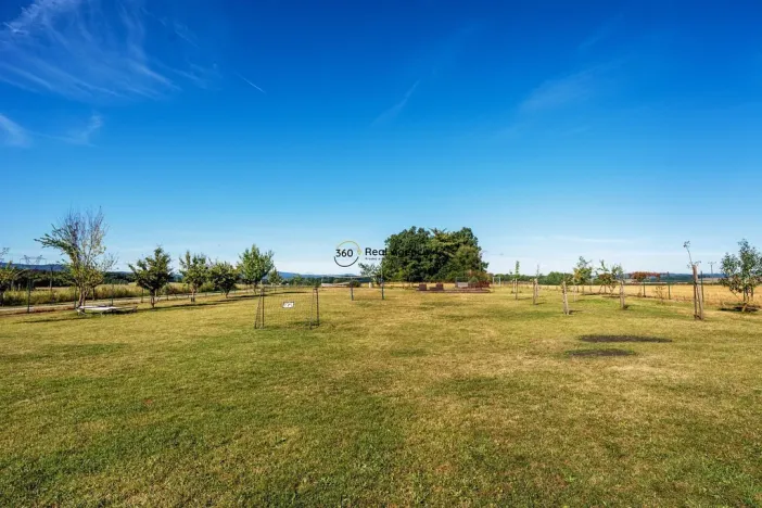 Prodej ubytování, Sedlec - Malé Chrášťany, 1420 m2