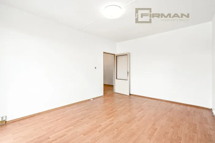 Prodej bytu 2+1, Karlovy Vary - Rybáře, Plešivecká, 61 m2