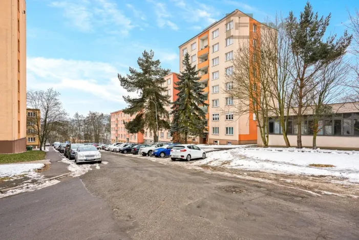 Prodej bytu 2+1, Karlovy Vary - Rybáře, Plešivecká, 61 m2