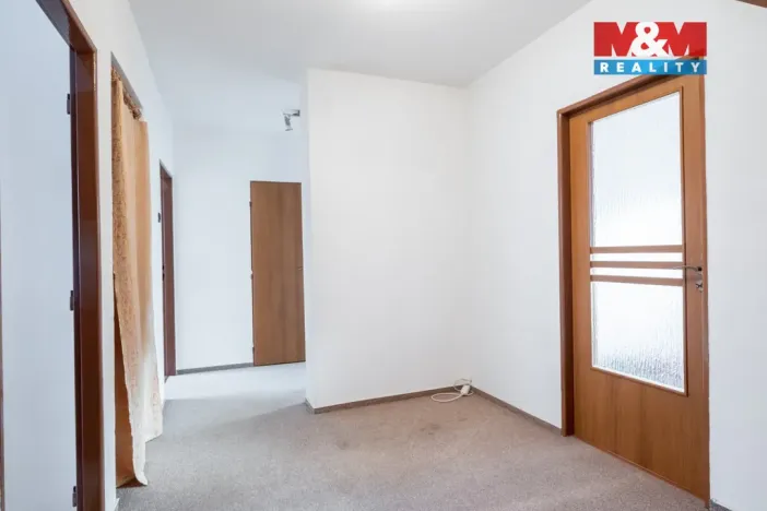 Prodej bytu 3+1, Sedlice, Sídliště 2, 82 m2