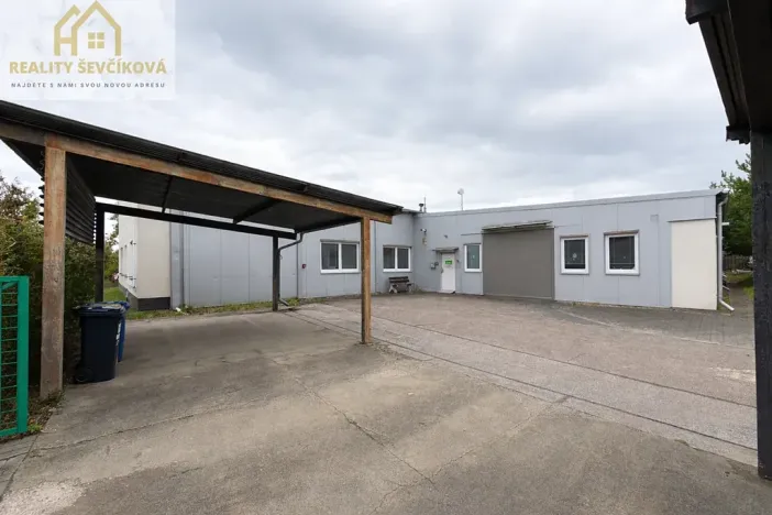 Pronájem komerční nemovitosti, Hradec Králové, Zemědělská, 695 m2