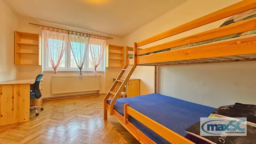 Pronájem bytu 2+1, Holice, Holubova, 64 m2