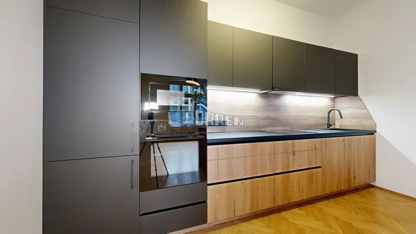 Pronájem bytu 5+1, Praha - Karlín, Pobřežní, 168 m2