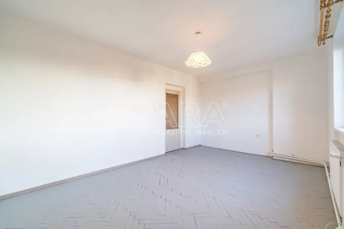 Pronájem bytu 3+1, Kralupy nad Vltavou - Mikovice, 28. října, 64 m2