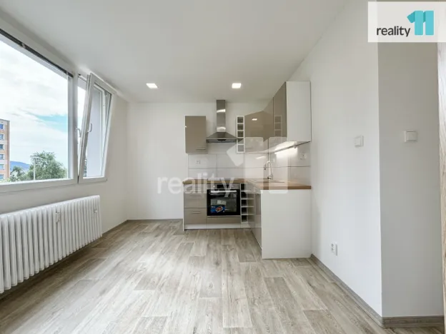 Pronájem bytu 2+1, Nový Bor, Sluneční, 48 m2