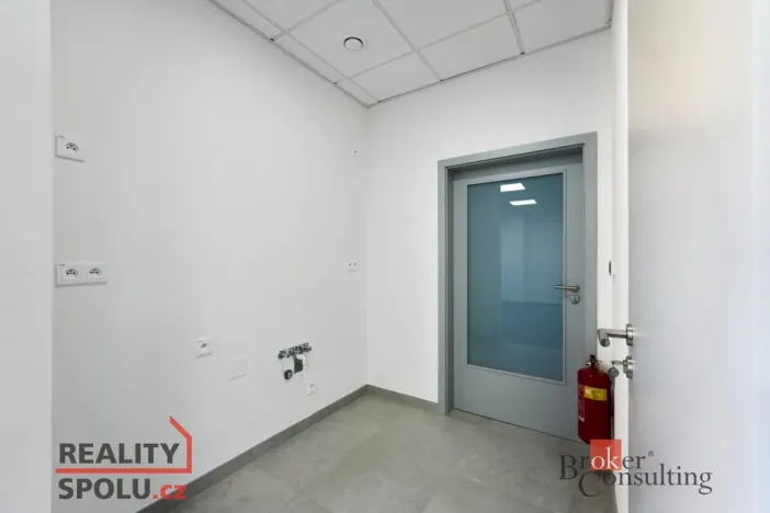 Pronájem kanceláře, Tvarožná, 266 m2