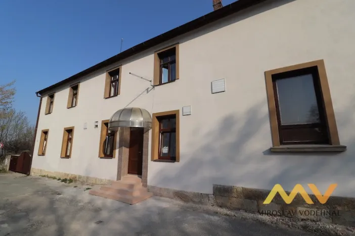 Pronájem bytu 1+kk, Hradec Králové - Nový Hradec Králové, Hlavní, 25 m2