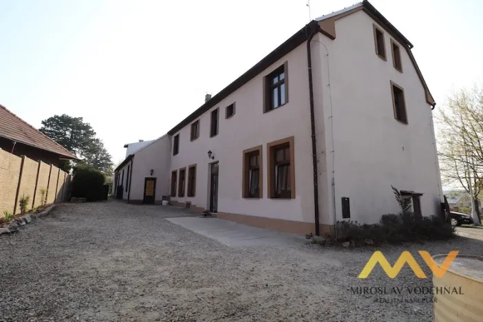 Pronájem bytu 1+kk, Hradec Králové - Nový Hradec Králové, Hlavní, 25 m2