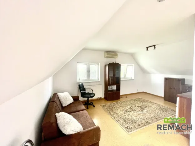 Pronájem bytu 3+kk, Polešovice, 90 m2