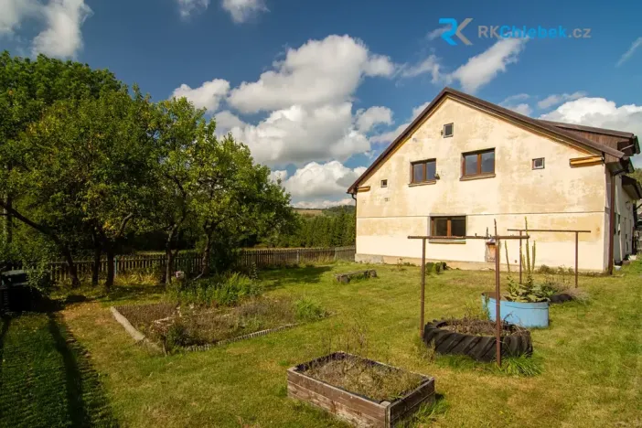 Prodej rodinného domu, Lomnice, 180 m2