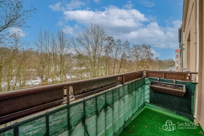 Prodej bytu 3+1, Karlovy Vary - Drahovice, Vítězná, 93 m2