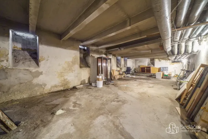 Prodej bytu 3+1, Karlovy Vary - Drahovice, Vítězná, 93 m2